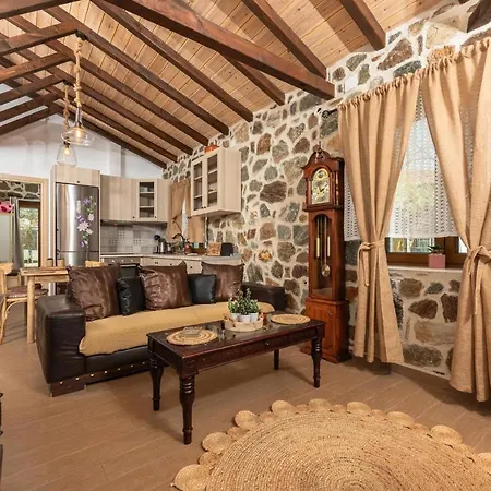 Casa vacanze Eleni's Stone House