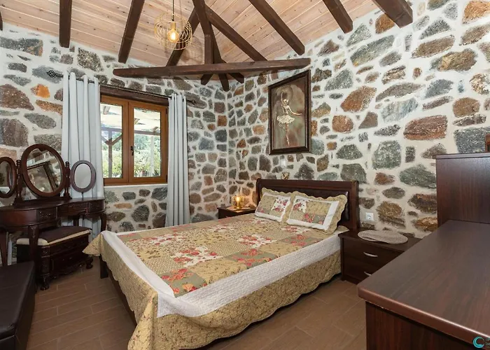 Eleni's Stone House * 斯卡拉伯塔麦斯